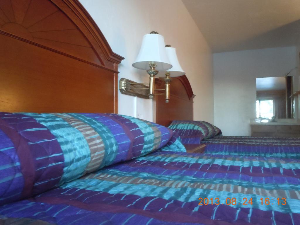 High Country Motel Bellevue Quarto foto