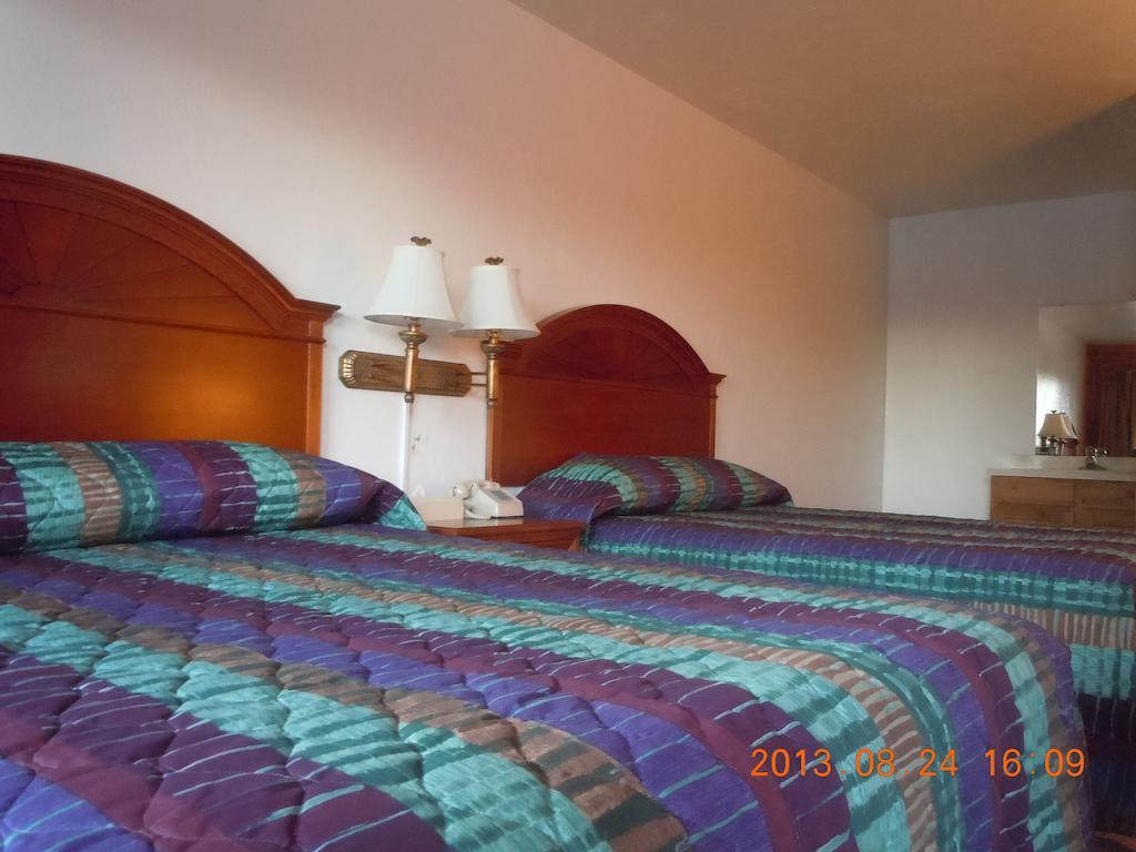 High Country Motel Bellevue Quarto foto
